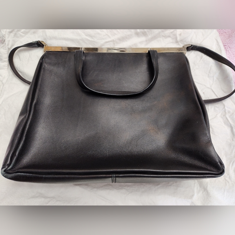 Salvatore FERRAGAMO Vintage Black leather purse